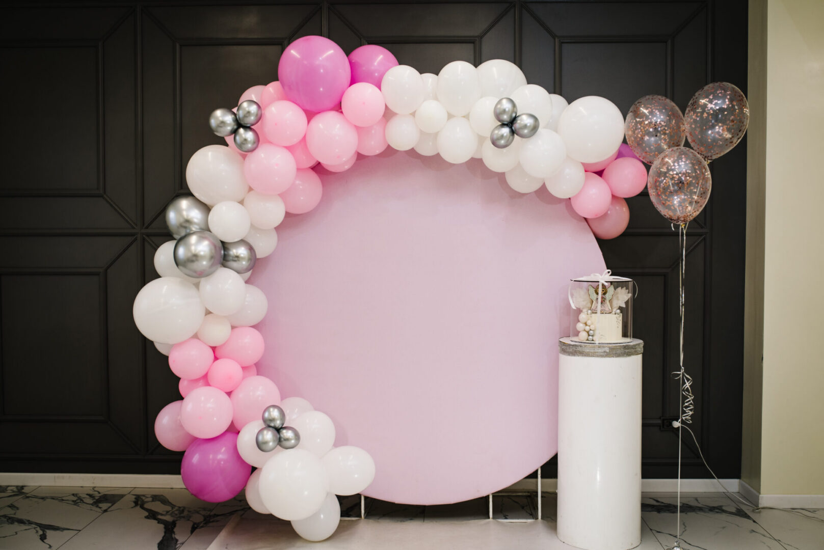 Decorative balloons for event celebration